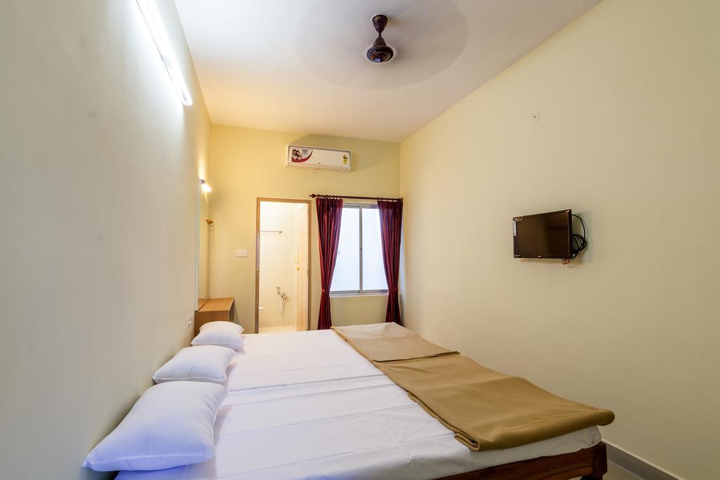 Hotel Ganesh Residency Puducherry Zimmer foto